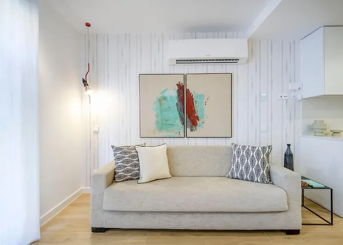 Alejandro Dumas Exclusive Living